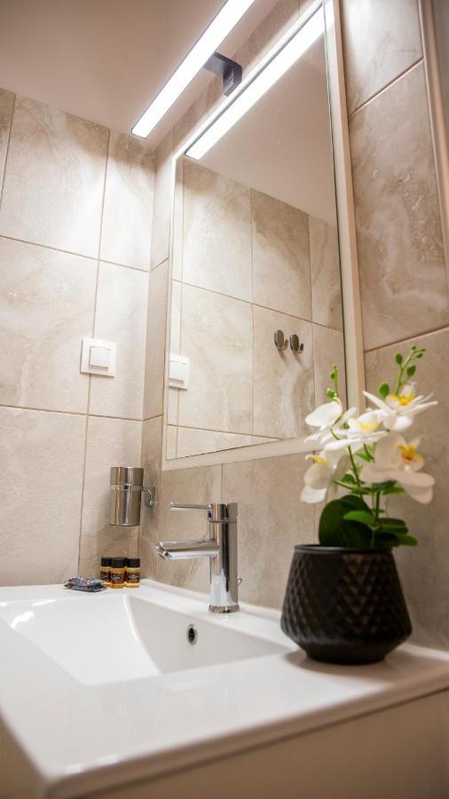 Veria Suite Ngoại thất bức ảnh